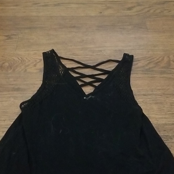 Shirts and camisole from ardene - Picture 4 of 8